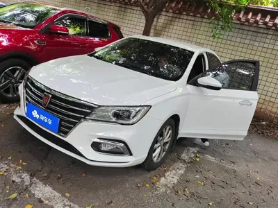 Roewe i5