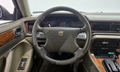Jaguar XJ-6
