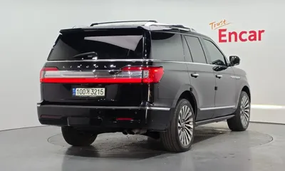 Lincoln Navigator