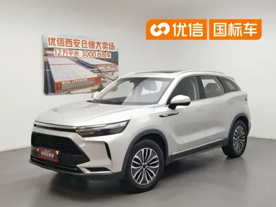 BAIC X7