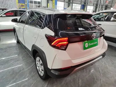 Toyota Yaris L