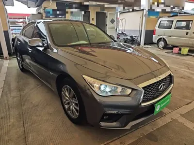 Infiniti Q50L