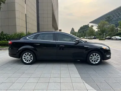 Ford Mondeo Zhisheng