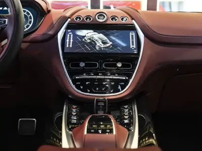 Aston Martin DBX