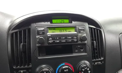 Hyundai Starex