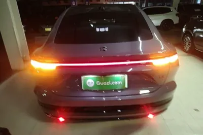 Nio EC6