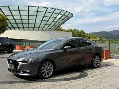Mazda 3 Axela