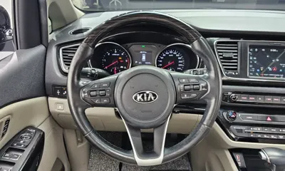 Kia Canival
