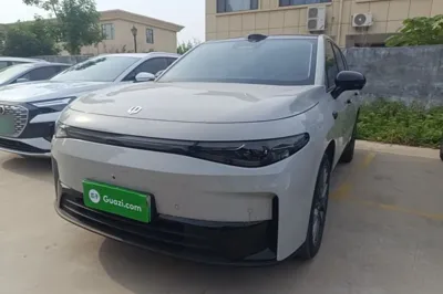 Leapmotor C10