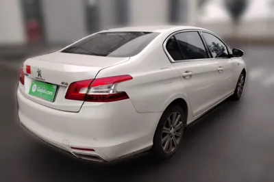 Peugeot 408