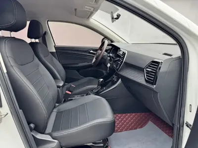 Jetta VS5