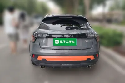 Lynk & Co 02