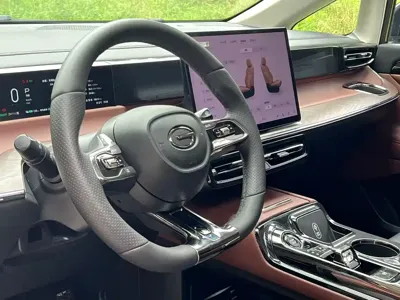 GAC Motor 传祺E8 PHEV