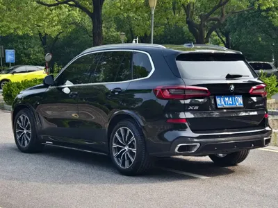 BMW X5 (Import)
