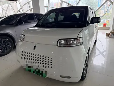 ORA Ora White Cat