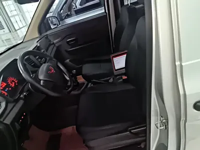 Wuling Hongguang V
