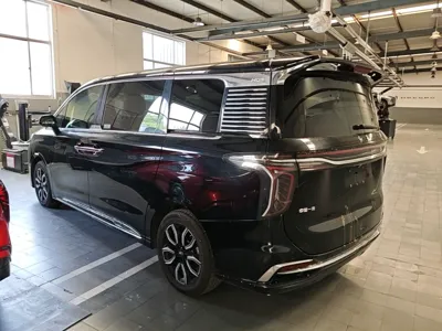 Hongqi HQ9