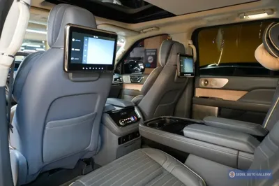 Lincoln Navigator