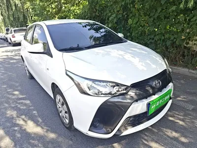 Toyota Yaris L
