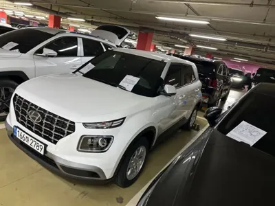 Hyundai Venue