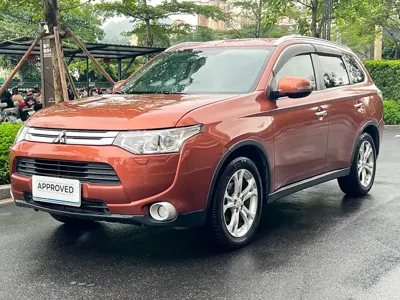 Mitsubishi Outlander (Import)