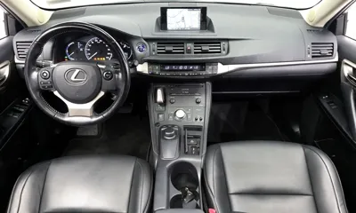 Lexus CT200h