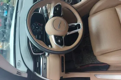 Jaguar XFL