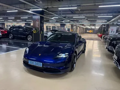 Porsche Taycan