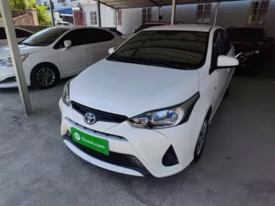 Toyota Yaris L