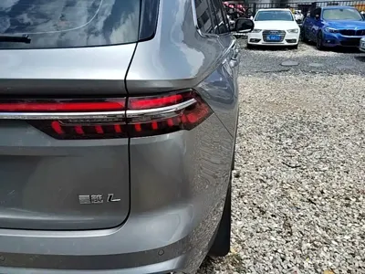 Geely Xingyue L