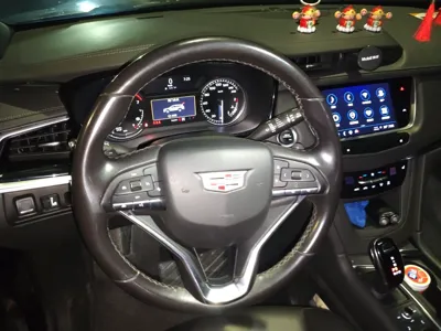 Cadillac XT6