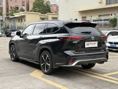 Toyota Crown Kluger