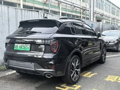 Lynk & Co 01 EM-P
