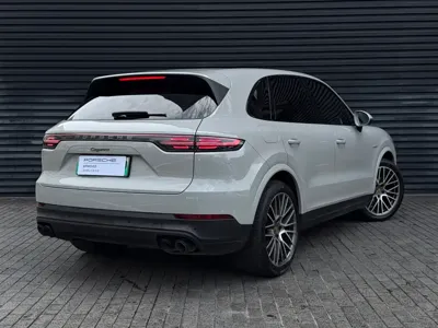 Porsche Cayenne Hybrid