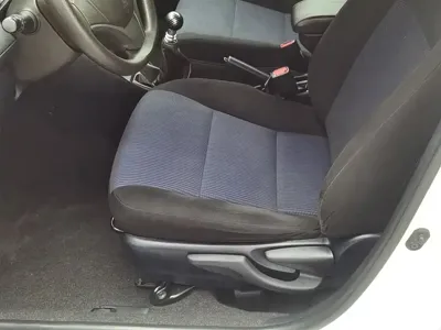 Toyota Yaris L