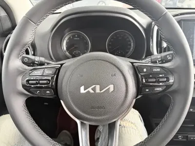 Kia KX1