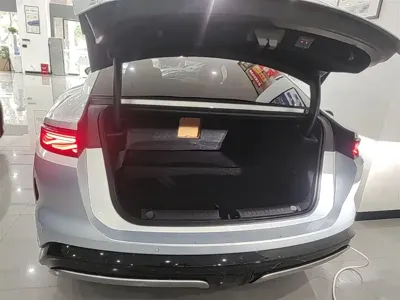 BYD 汉L