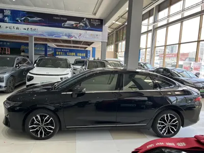 Xpeng P5