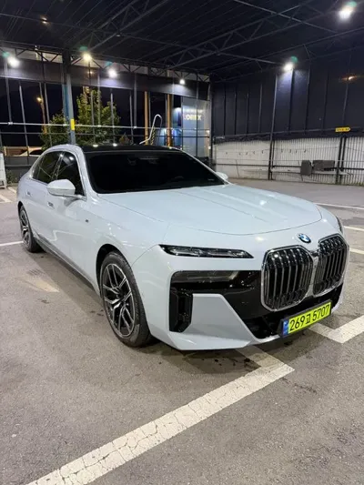 BMW 7-Series