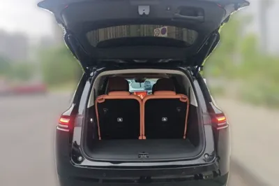 Leapmotor C16