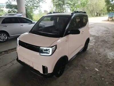 Wuling MINIEV