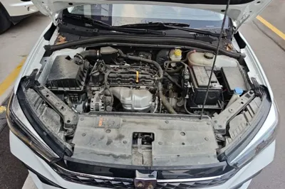 Roewe i5