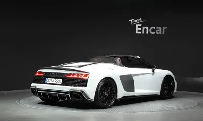 Audi R8