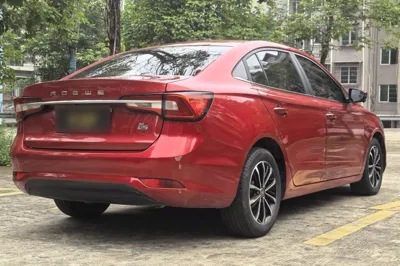 Roewe i5