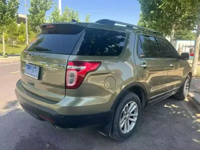 Ford Explorer (Import)