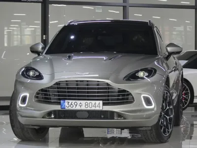 Astonmartin DBX