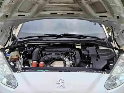 Peugeot RCZ