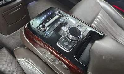 Genesis EQ900