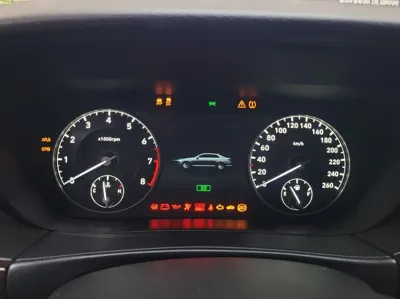 Genesis EQ900