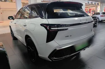 Hongqi HS3 PHEV